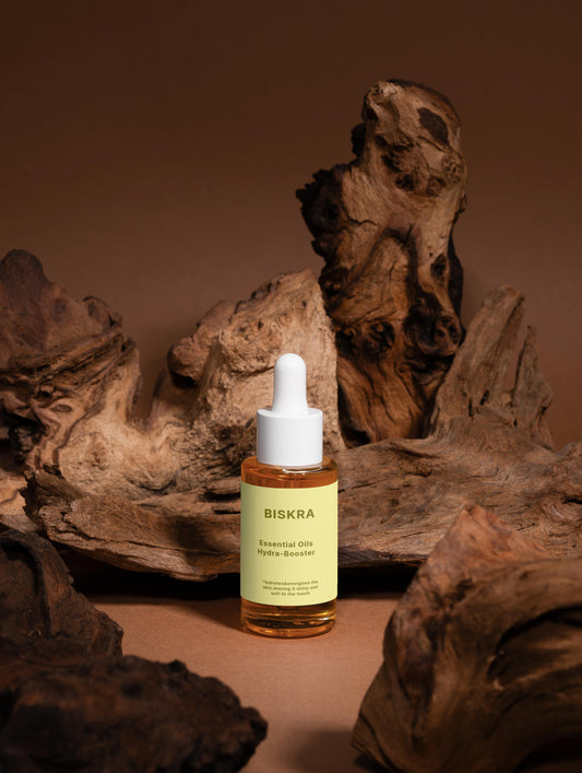 Hydra Booster oil texture on skin – lightweight and silky