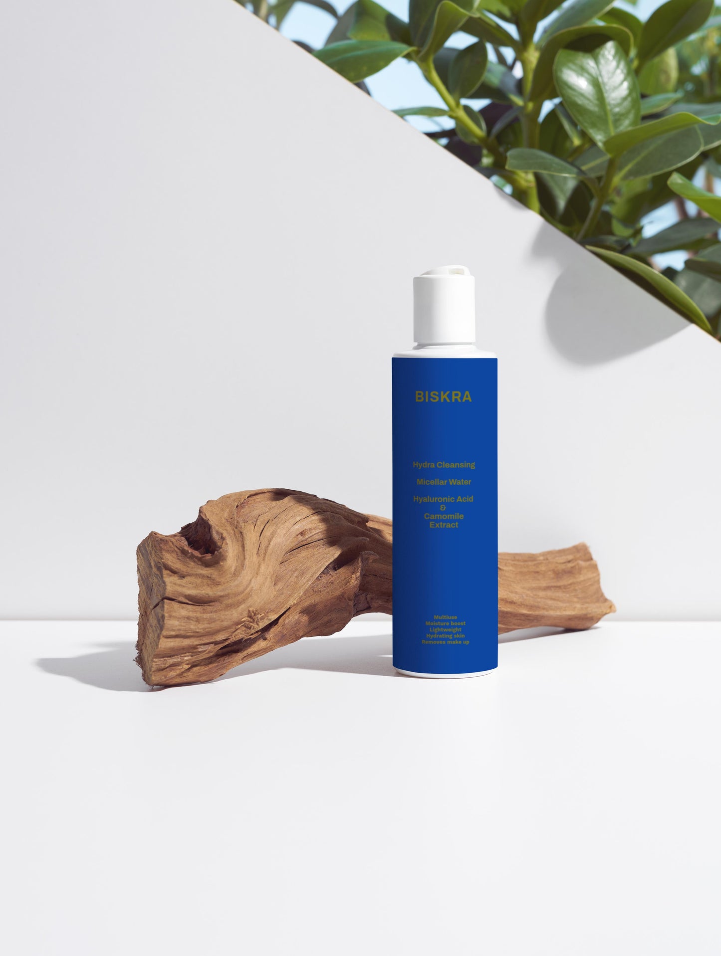 Moisture-Rich Micellar Cleanser with Chamomile and Linden Extract