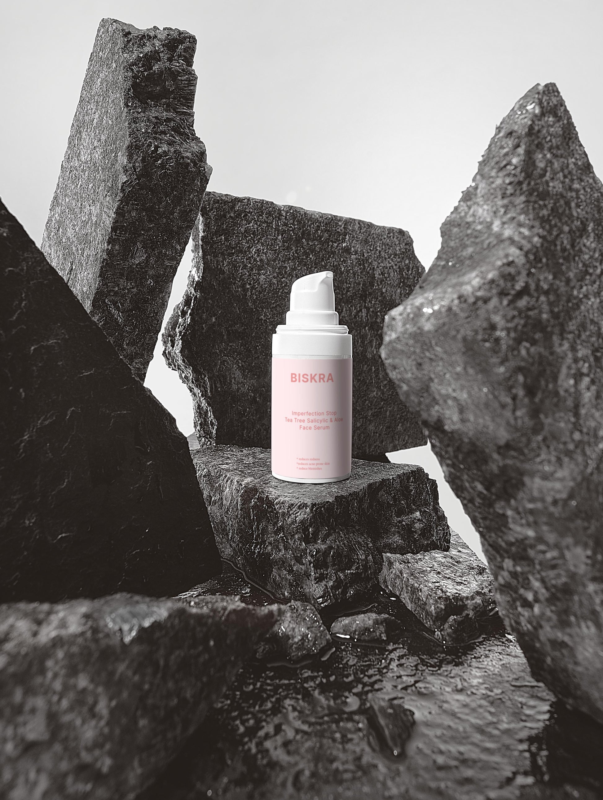 Soothing Acne Face Serum: The blend of tea tree oil and aloe helps soothe skin irritation while treating acne, leaving a clear, balanced complexion.